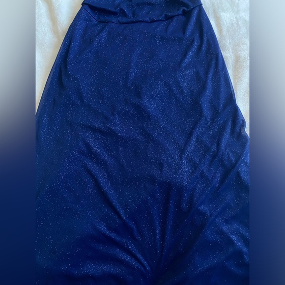 Navy Blue Long Prom/ Gala/ Event Dress (open to offers) - Picture 13 of 15